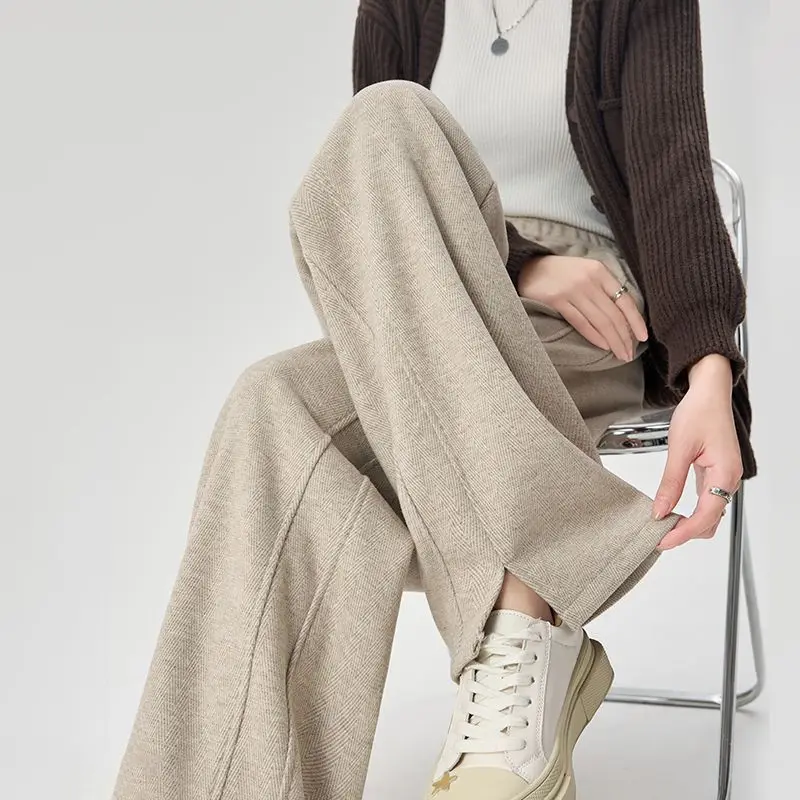 سراويل نسائية متعرجة مقاس كبير لخريف/شتاء نمط جديد سبليت وقطيفة سميكة مستقيمة الساق سراويل غير رسمية متعددة الاستخدامات