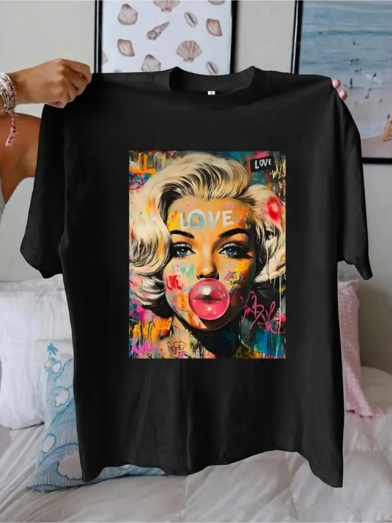 Unisex  Black Short-sleeved Casual T-shirt-round Collar Abstract Art and Love Pattern Print Four Seasons Universal Machine-washable Fashionable Print Top Impervious Fabric All-matching Design Comfortable Breathable Trend Print Shirt Fashion Lovers Essenti