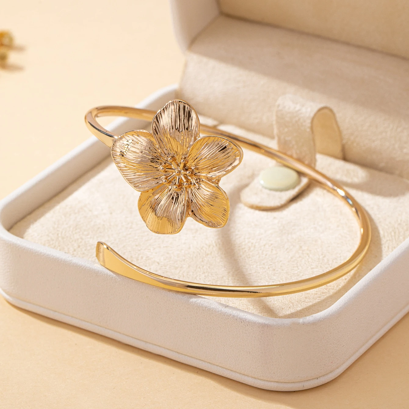 سوار ذراع نسائي، سوار ذراع نسائي بسيط مزين بالزهور، مناسب للارتداء اليومي وملابس الولائم