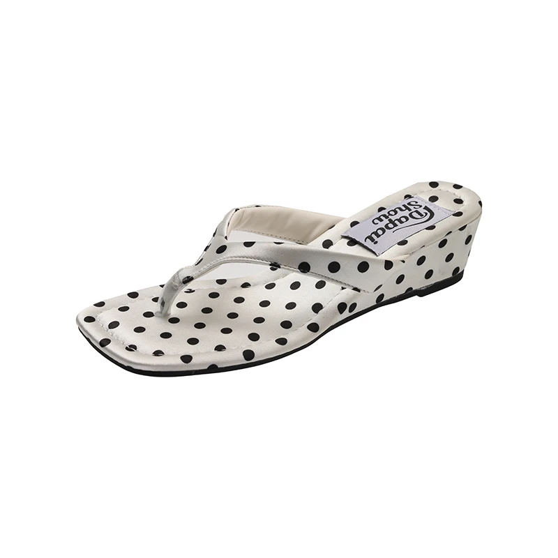 2026 Designer Polka Dot Women Slippers Fashion Wedges Heel Dress Flip Flop Outdoor Clip Toe Beach Vacation Ladies Slides Shoes view 2