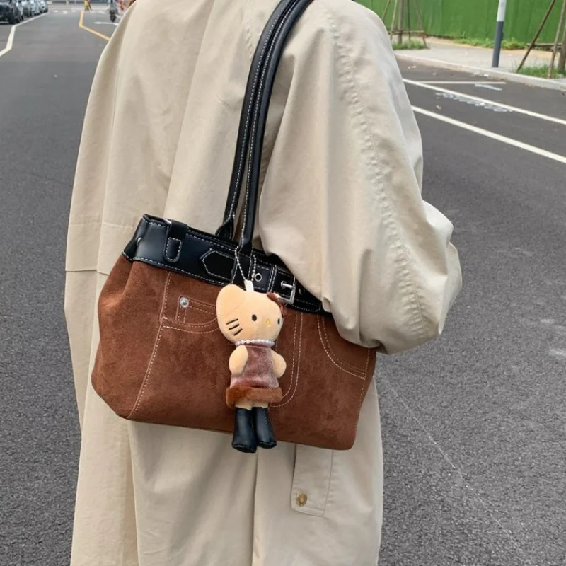 

Elegant Leather Shoulder Bag for Ladies - Women's Handbag Classic Design by Famous Brand Popular Now