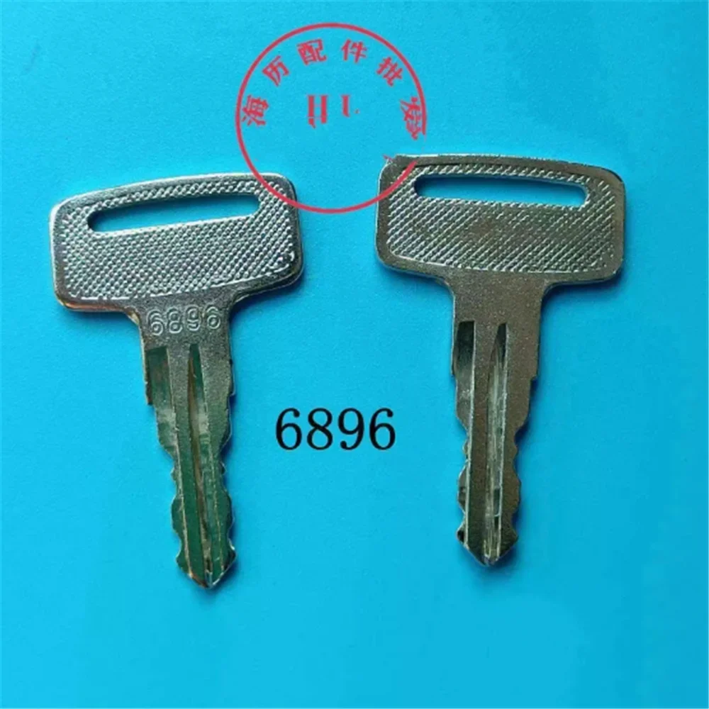 1 elevator key 6896 3000 9901 RONIS 8R1 455 round head, hooded key 4241A neutral 118