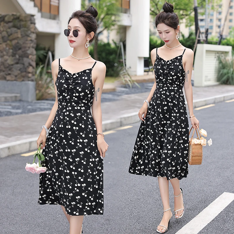 

Fragrance Shadow black floral halter dress Women 2024 summer new seaside holiday sleeveless with chiffon skirt