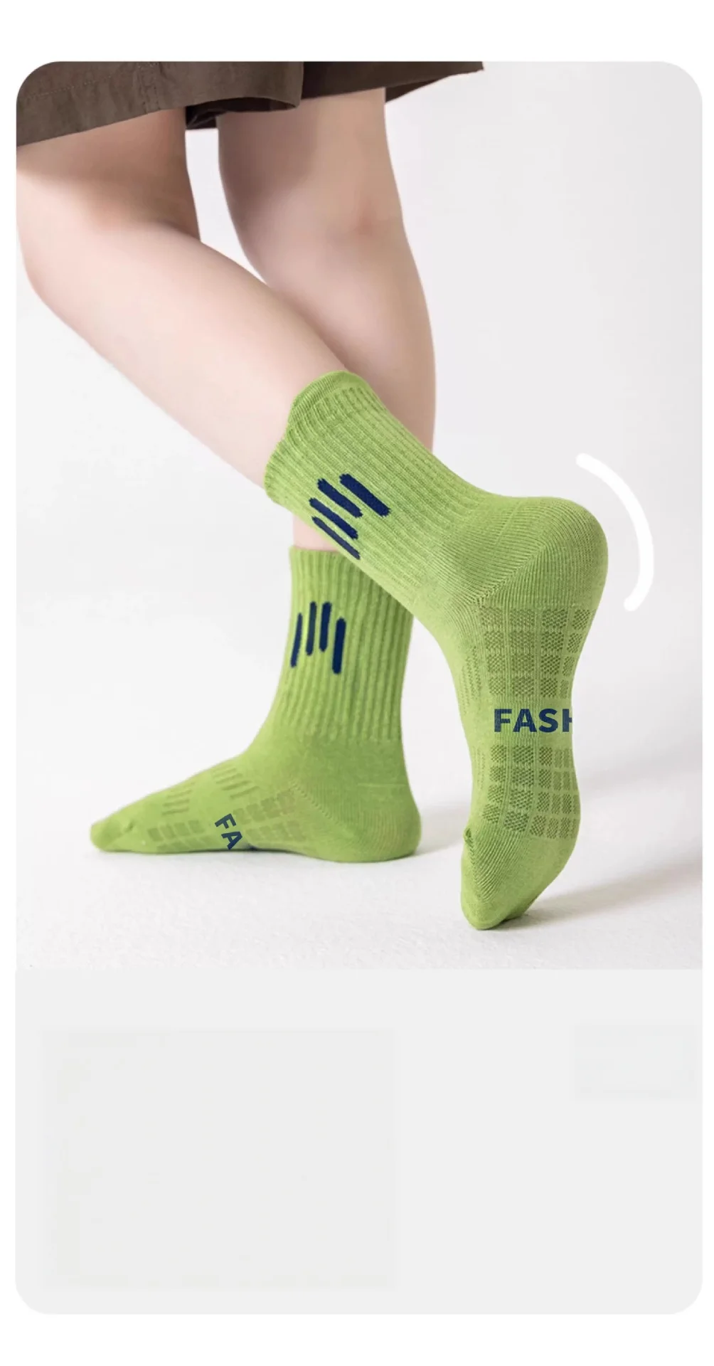 5 Paar Kinder-Sportsocken, Jungensocken mit Buchstabenmuster, aus gekämmter Baumwolle. – Detail 6