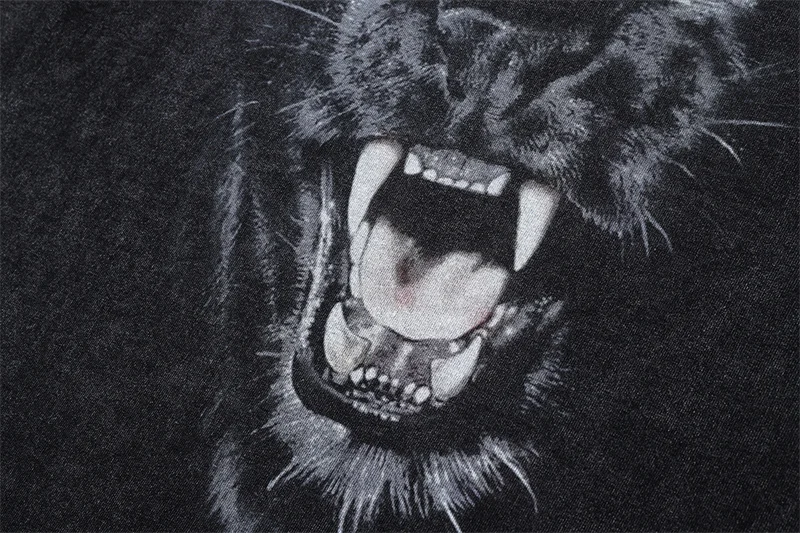 Gothic T Shirt Men Women Leopard Anime Print Oversized Summer Short Sleeve T shirt Harajuku Fashion Streetwear Hip Hop T shirt