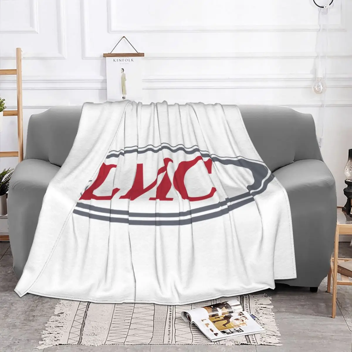 LMC Blanket Bedspread On The Bed Plush Bed Covers