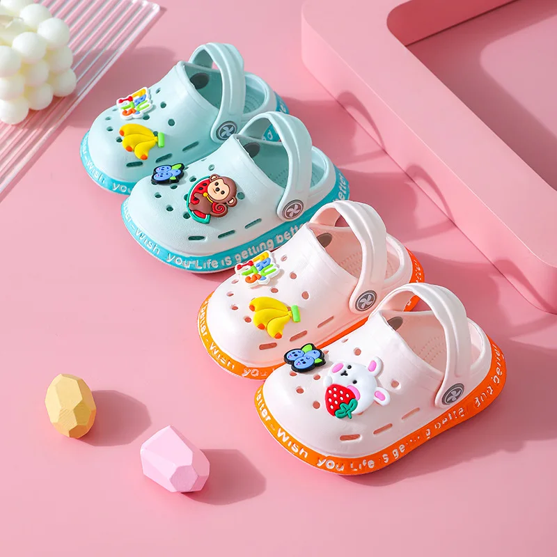 Children's Garden Shoes Summer Cartoon Cute Cave Hole Shoes Duckling Boys And Girls Comfortable Soft Soled Sandals 2024