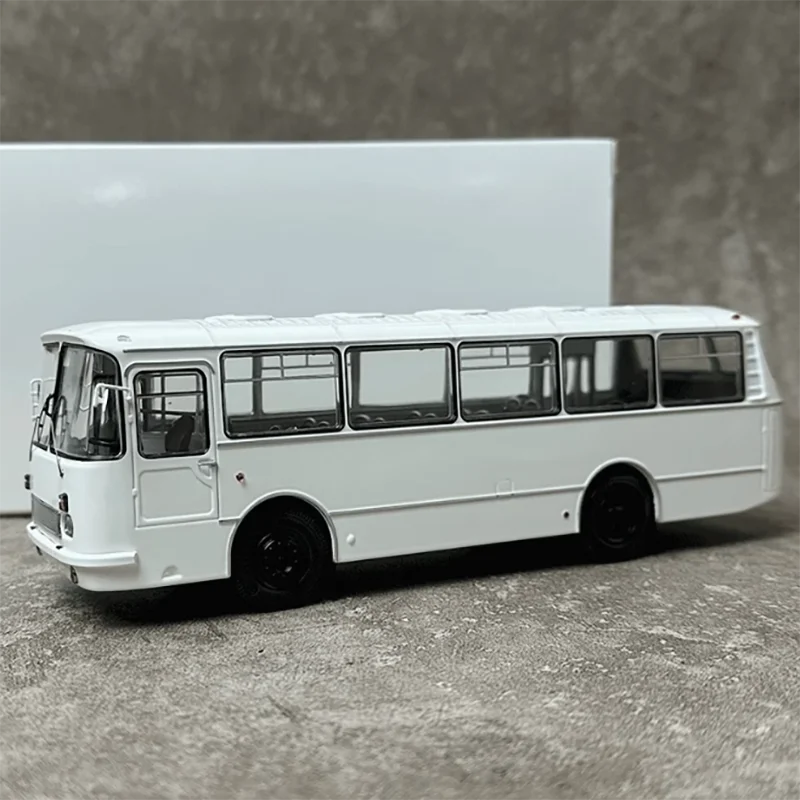 Diecast 1: 43 Scale Laz 695 Classic Bus Alloy Simulation Car Model Collection Display Toy Gifts Souvenirs