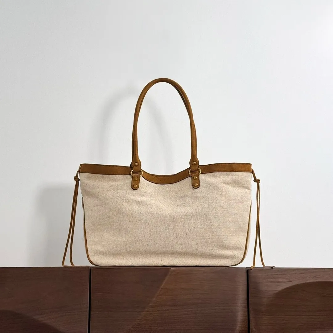 2026 Parisian Style Oil-Waxed Leather And Canvas Motorcycle Bag with Rivets Street Fashion Shoulder Bag for Commuting