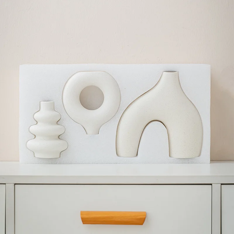 

Набор из 3-х керамических ваз в богемном стиле, белые с вкраплениями, уникальные геометрические неглазурованные вазы для декора дома, гостиной, стола.