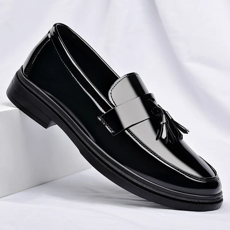 Novo estilo sapatos de couro para homens outono negócios formal plus size vestido sapatos masculinos casuais sola macia preto sapatos do noivo casamento