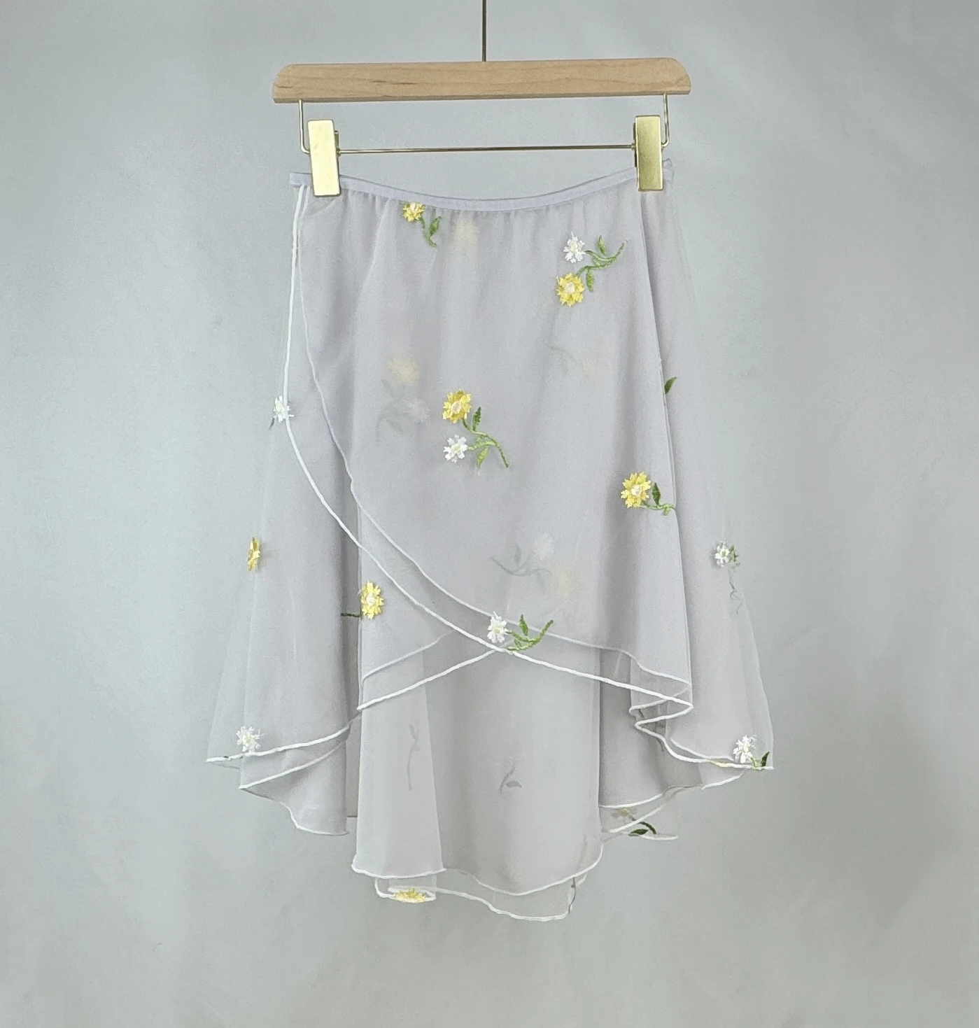 Costume de danse de ballet personnalisé pour femmes adultes, jupe brodée de fleurs double couche, une pièce à lacets, demi-corps, jupe d'entraînement tutu