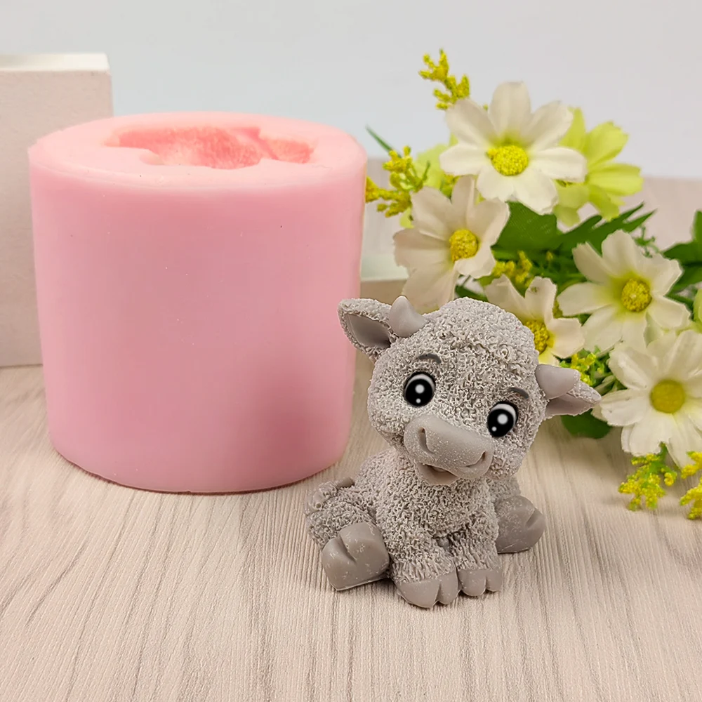 

3D Cow Calf Concrete Cement Candle Animal Shape Mochi Toy Silicone Mold Aromatherapy Plaster Mold Fondant Cake Candle Mold Tools