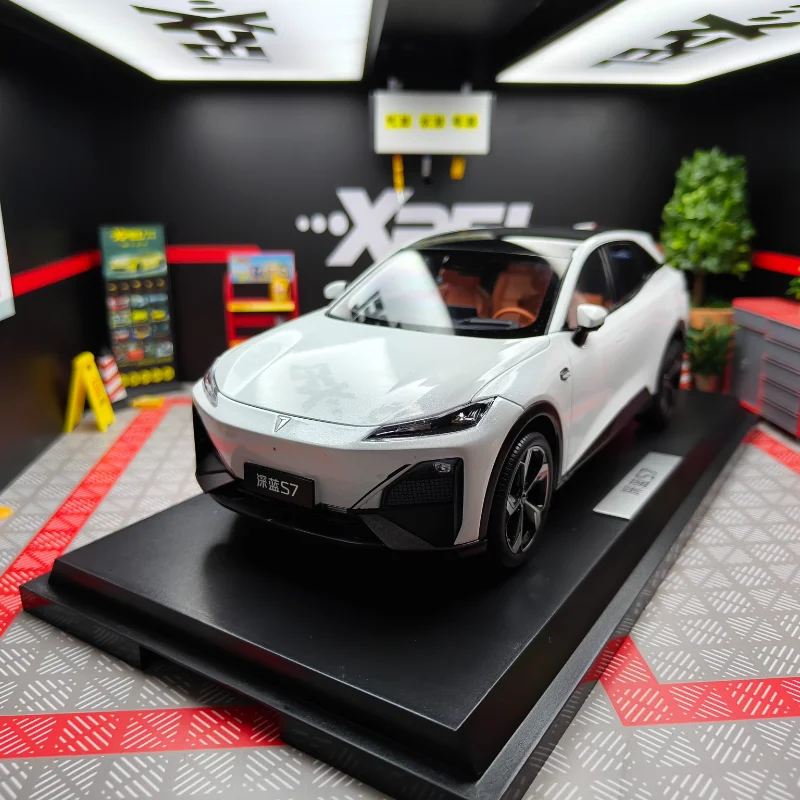 Diecast 1:18 Scale Changan Deep Blue S7 Original Factory Full Door Alloy Car Model Collectible Toy Gift Souvenir Display