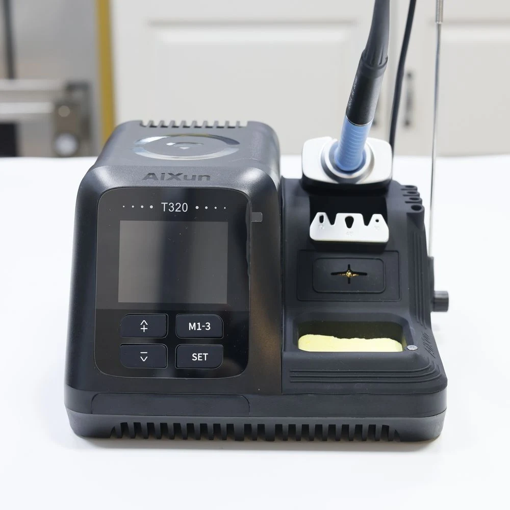 Factory Supply Aixun T320 Precision Integrated Intelligent Soldering Station 200W High Power Compatible With T245 T210 Handle