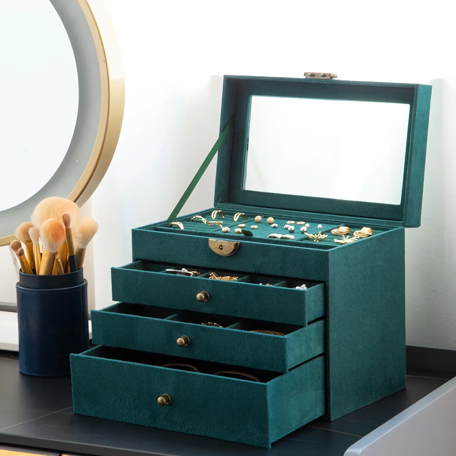 

Glam Vintage Jewelry Organizer Box with Suede Finish and Faux Suede Interior, 4-Layer Large Capacity Drawer Design for Necklace