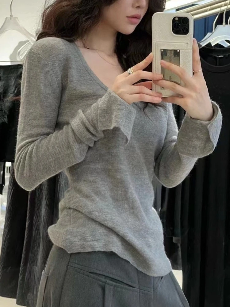 

Осенние новые корейские модные свитера с v-образным вырезом и длинными рукавами, женская одежда, однотонные облегающие универсальные топы, зима 2025, пуловеры