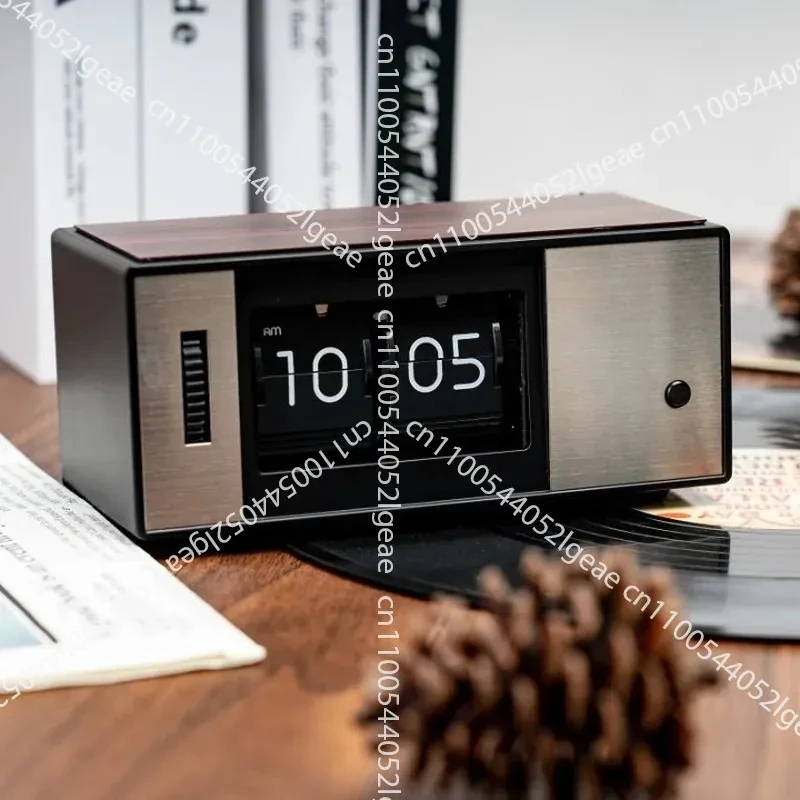 Simple Retro Japanese Flip Clock with Lamp Led Pendulum Clock Desktop Minimalist Creative Japanese Small Box Mechanical Clock