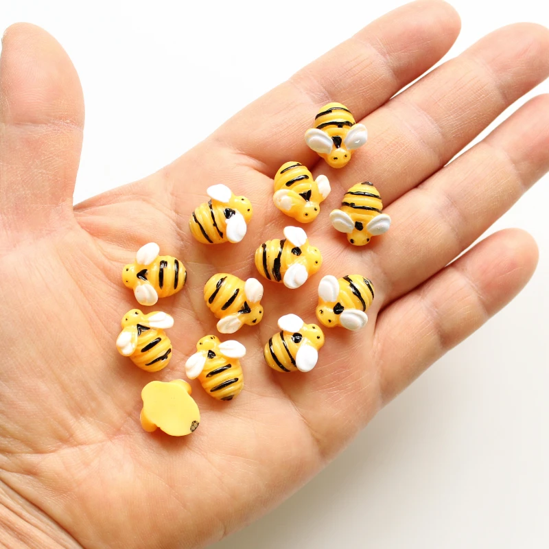 10Pcs Cartoon Bee Mini Simulated Animal Flatback Resin Scrapbooking DIY Embellishment for Hairwear Phone Dollhouse Toy Wholesale