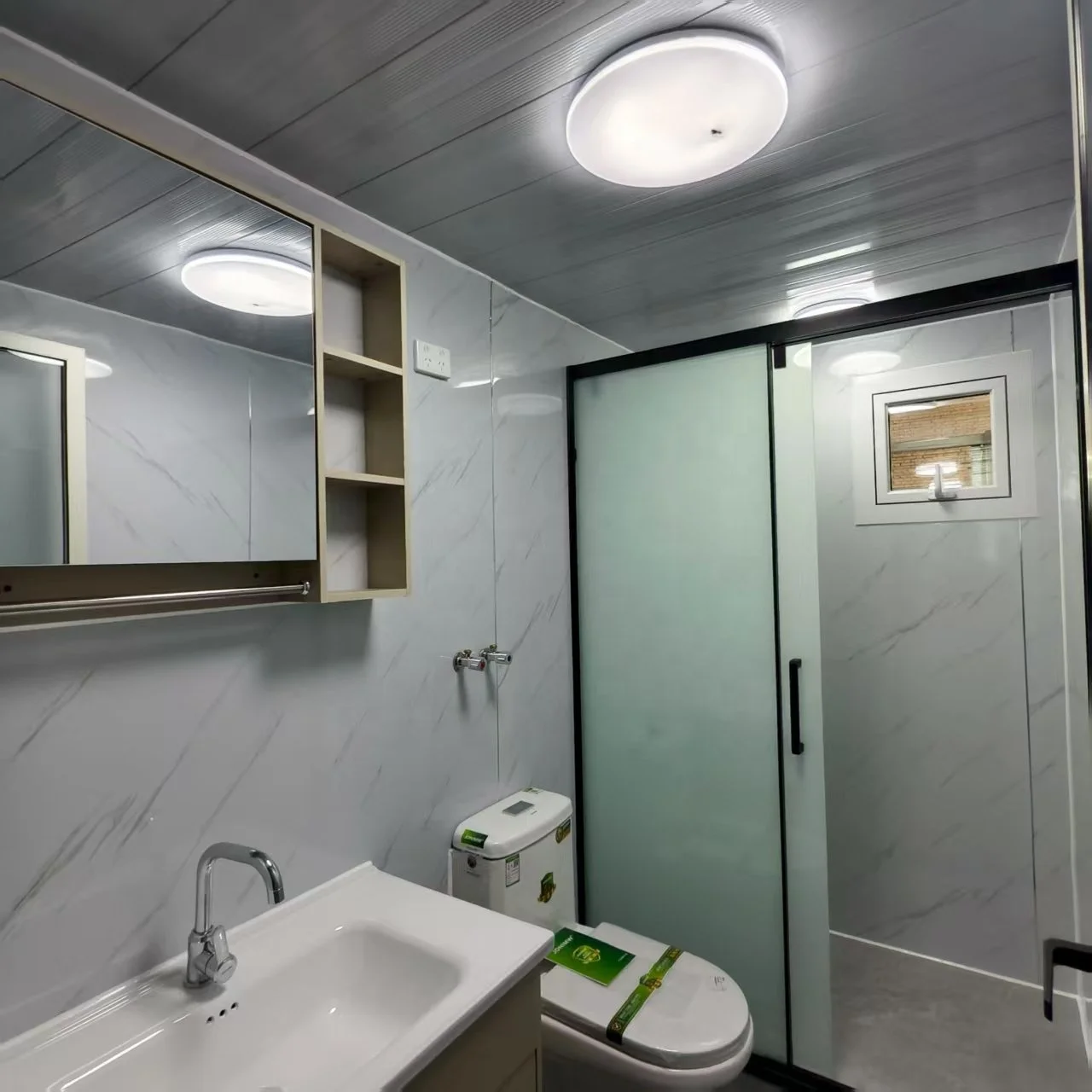 Guowei التخصيص وحدات 20ft/40ft الجاهزة انفصال الحاويات منزل المحمولة حزمة مسطحة متنقلة صغيرة مكتب المنزل