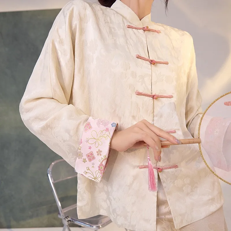 Style National nouveau chinois couleur unie blanc clair de lune design exquis sens mince manteau léger luxe blouse