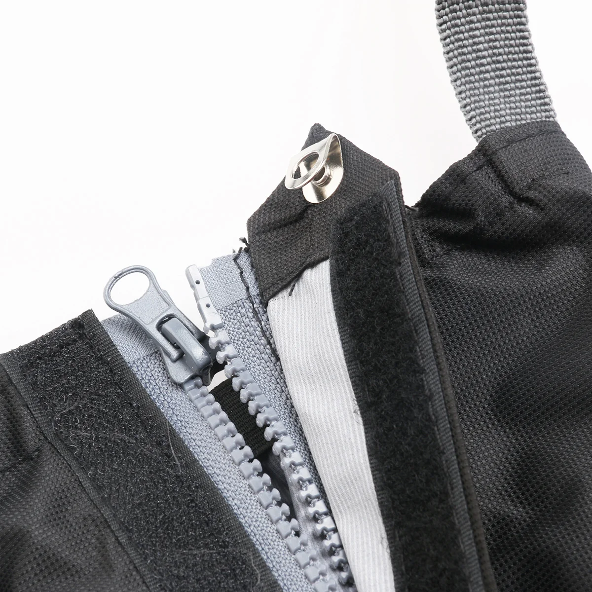 

1 Pair Waterproof Breathable Snow Gaiters Black One Size 42Cm 48Cm Calf Adjustable Elastic Hook Loop For Skiing Hiking Outdoor