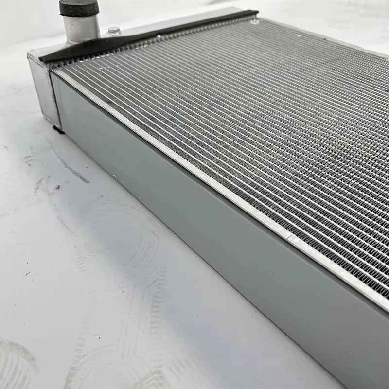 Industrial heat exchanger radiator for construction machinery