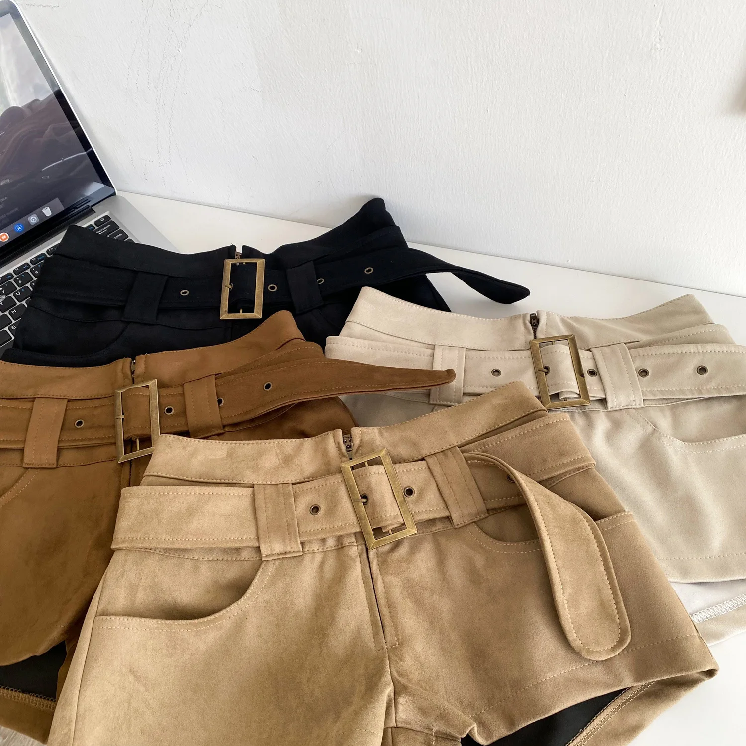 2026 New Suede High Waist Belt Shorts Women A line Cargo Casual Hot Pants Autumn Winter Slim All Match Streetwear Short Bottoms