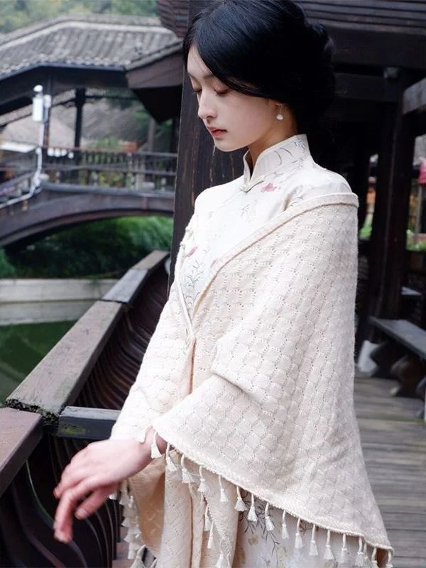 Women's Retro Style Lace Shawl Accessories Chinese Cheongsam Accessories High End White Color Decorative Scarves