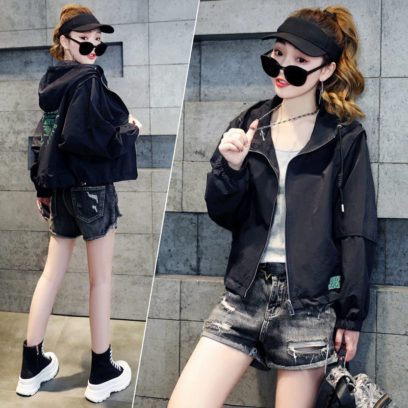 Spring Coat for Women 2024 Black Cropped Autumn Bomber Coats Baseball Female Clothing Short Jacket Fashion Demi-season Clothes