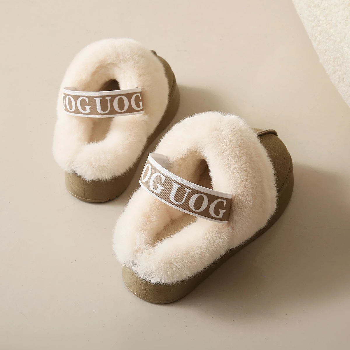 Slippers Women Winter 2024 New Fur Short Plush Warm Flats Slippers Platform Shoes Outdoor Leisure Fashion Slip-on Ladies Shoes