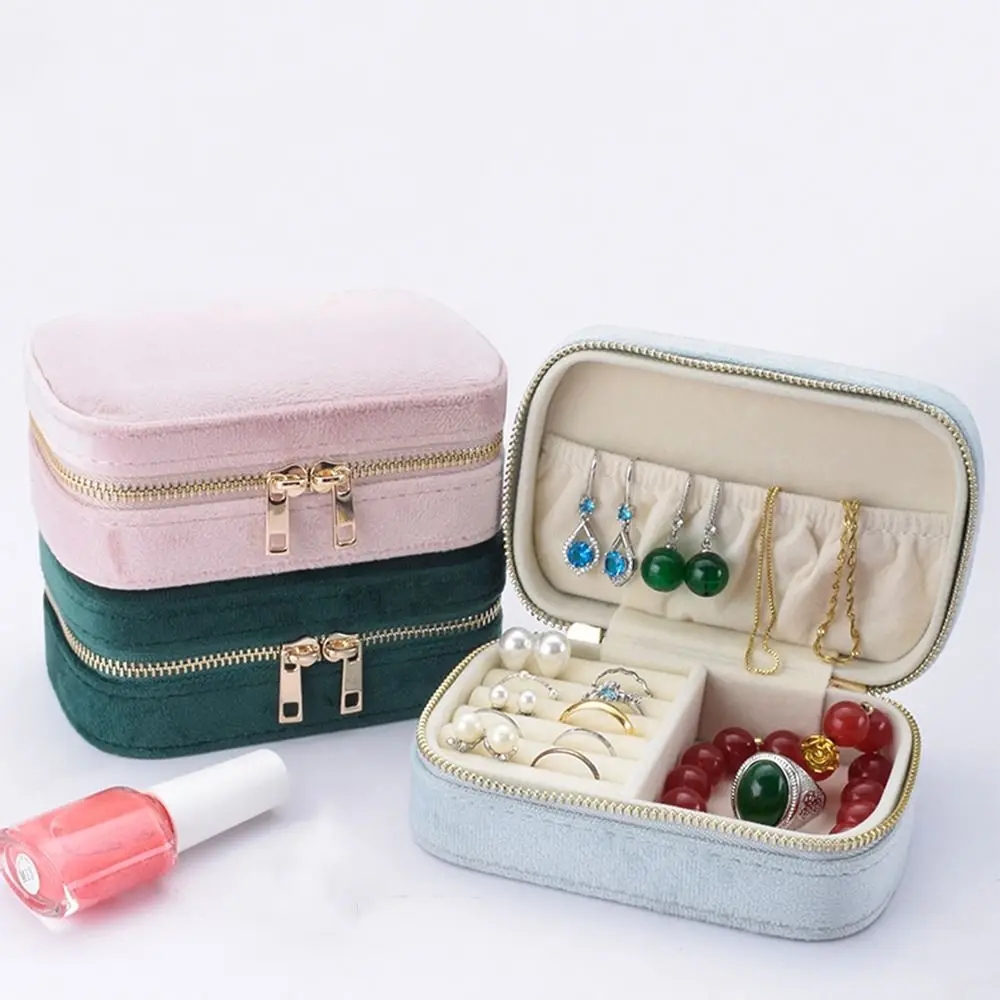 

Zipper Closure Jewelery Storage Case Square Velvet Travel Jewelry Case Convenient Exquisite Travel Jewelry Display Stand