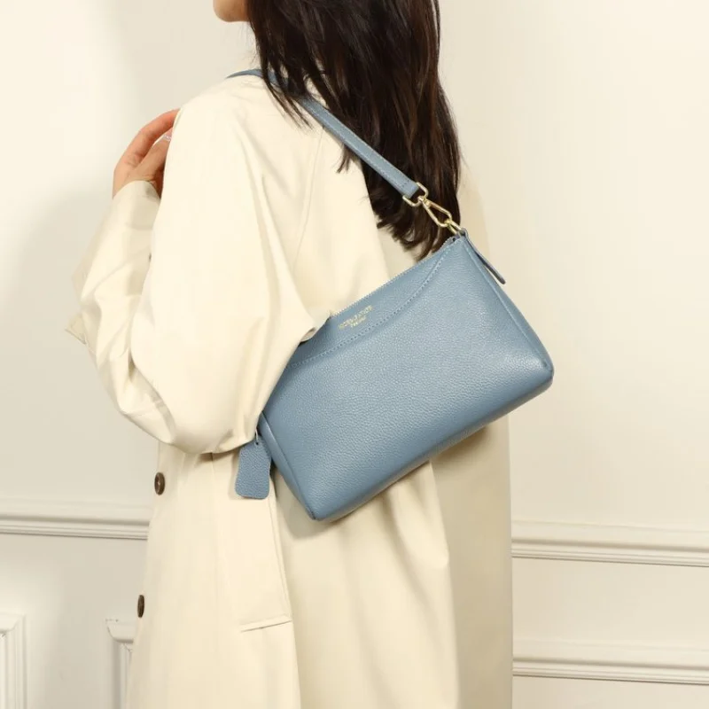 

Trendy Ladies Shoulder Bag By Luxury Brand, Genuine Leather Handbags Designed By Famous Designer Popular