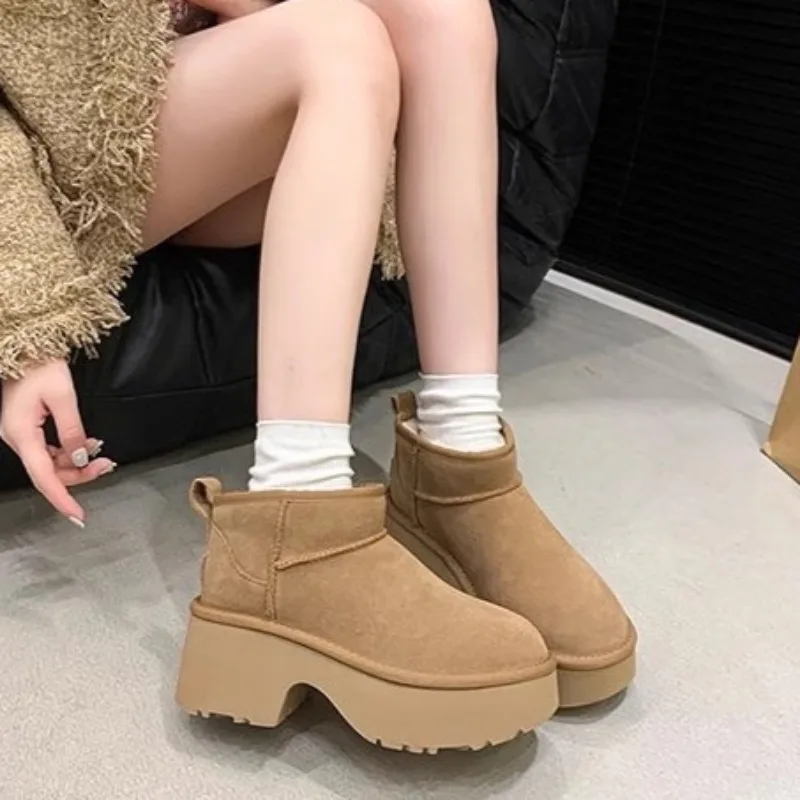 Women's New Classic Solid Color Thick Bottom Anti-slip Snow Boots 2024 Winter Outdoor Plush Warm Suede Waterproof Chelsea Boots