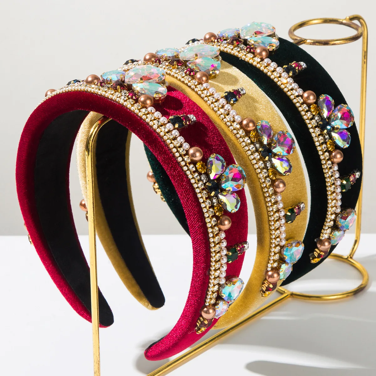 

Fashion retro baroque luxury flannel with diamond headband, shiny temperament versatile high-end celebrity hair accessories wome
