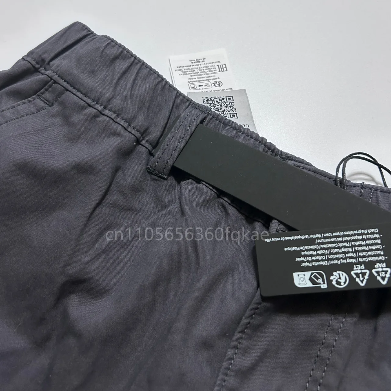 2026 Compass Rose Button Patch Badge Italian Luxury Brand Style 3 Labels Men's Multi-Pocket Straight Leg Cotton Cargo Pants view 4
