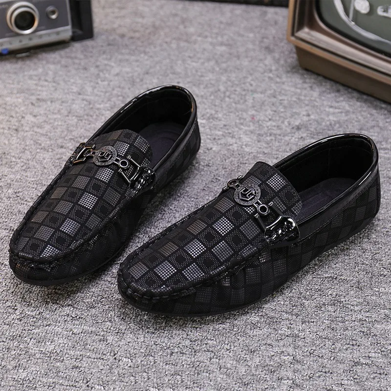 luxury checkered slip on shoes man designer loafers man metallic decoration casual man shoes lazy loafer tenis hombres