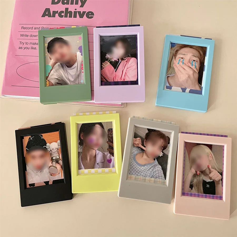 

Пластиковая фоторамка в стиле Polaroid INS ярких цветов, мини-подставка для фотографий 3 дюйма, стоячая стойка для фотографий, органайзер для небольших карточек Idol