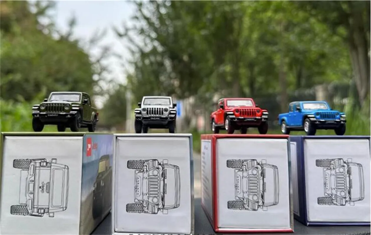 

Масштабная модель автомобиля JKM JEEP Gladiator Pickup Wrangler 1:64, игрушка для мальчиков и девочек, подарок