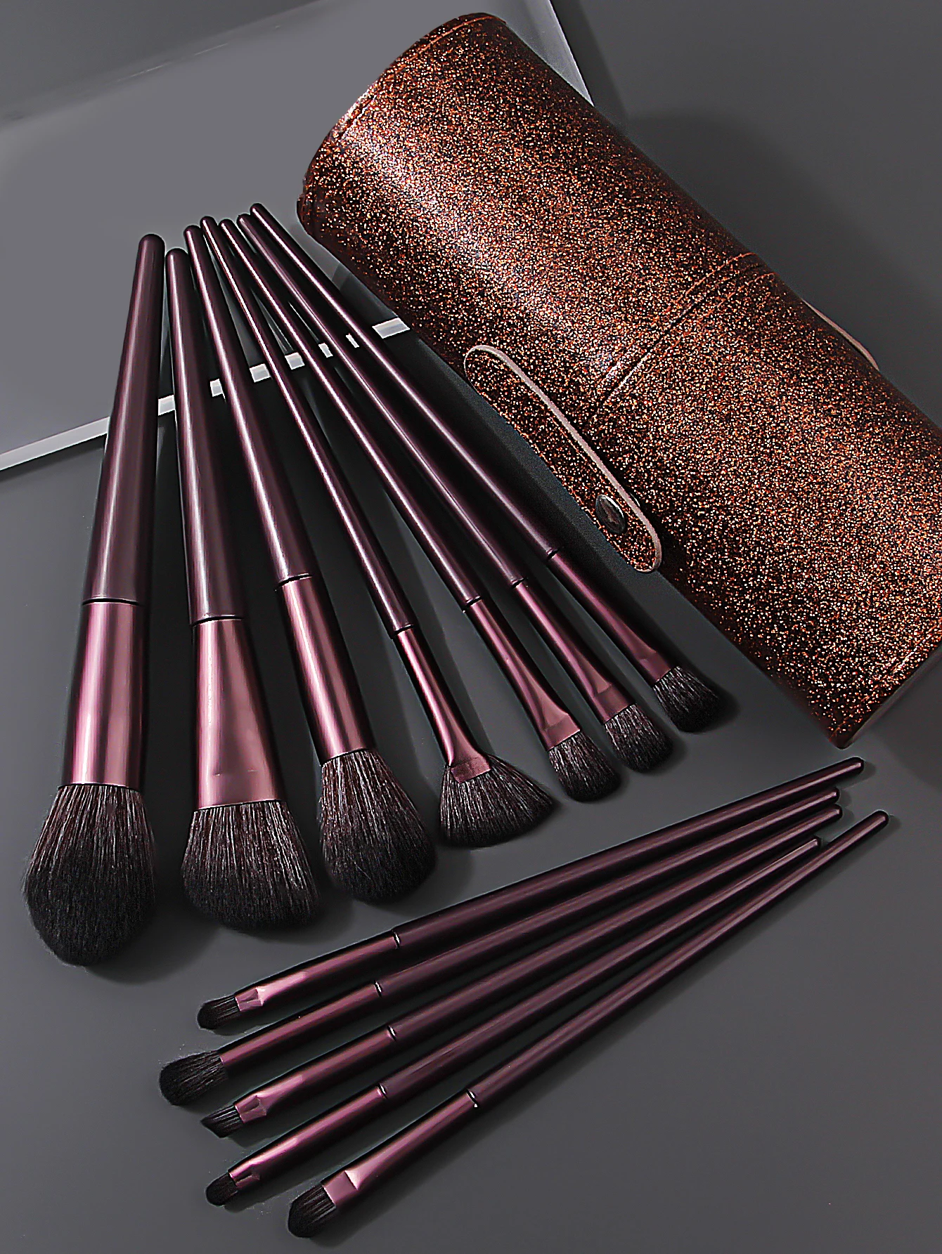 Juego de brochas de maquillaje de 12 piezas: rubor, sombra de ojos, corrector, lápiz labial, pincel delineador de ojos, cerdas suaves, herramientas de maquillaje completas + cubo de almacenamiento de 1 piezas