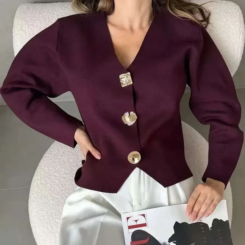 

Women's New Short V-Neck kKnitted Cardigan Women's New Slim Slim Metal Buckle Women's Comfortable Sweater Coat Spring And Autumn
