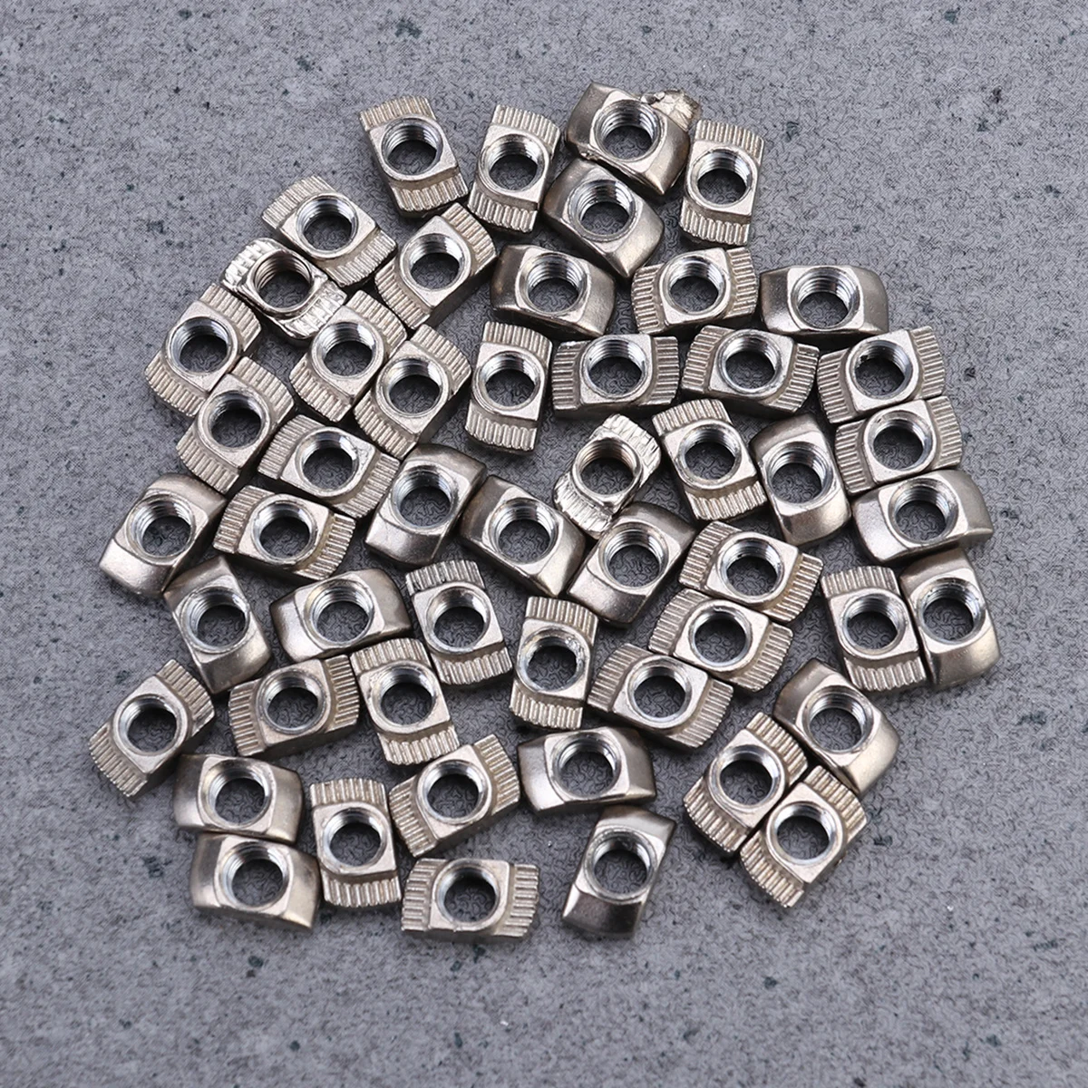50Pcs Aluminum T-Nut M5 Thread 10x6mm Hammer Shape for 20x20mm European Aluminum Profile Slots T-Nut M5 T-Nuts