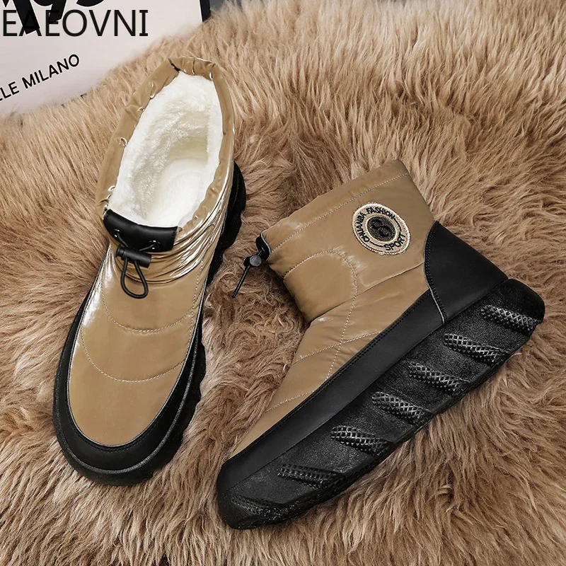 Casual Snow BOOTS สําหรับชายฤดูหนาวกลางแจ้ง Man รองเท้า Cotton Casual Keep WARM รองเท้าผู้ชาย SLIP-ON ใหม่แฟชั่นคลาสสิกชาย BOOT