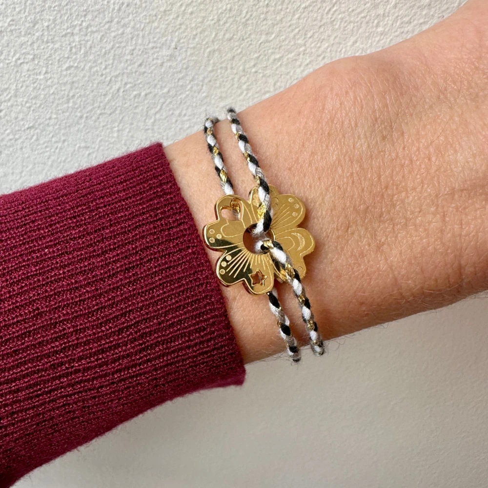 New niche retro style bracelet with heart-shaped moon and clover bracelet gold-plated color preservation