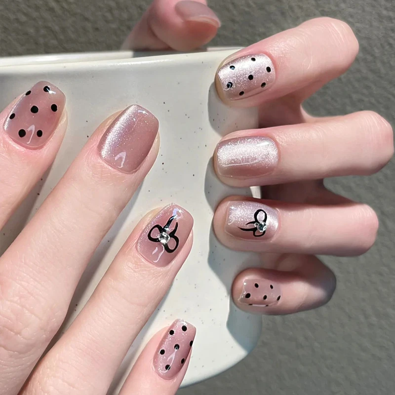 Handgemaakte Kunst Nail Patches Draagbare Nepnagels Middellange Stijlen Hartvormige Diamant Jelly Lijm Shinying Wear Nagel Tips