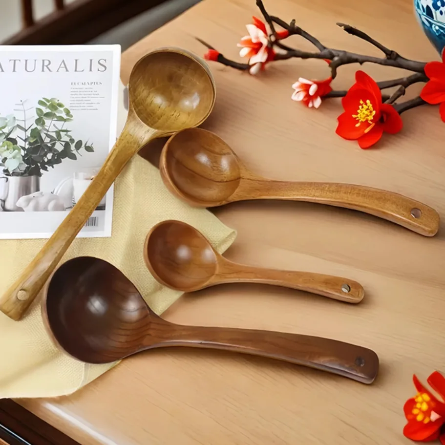 Wooden Long-Handled Soup Spoon Rice Porridge Serving Spoon Customizable Engraving Kitchen Utensil for Home Use Hot Pot