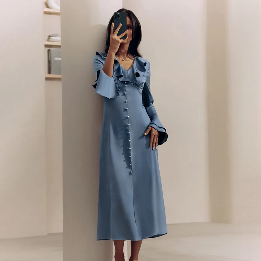 الخريف الفرنسية الأزرق فستان ستان الراقية كشكش حافة متوسطة وطويلة الخصر القرن كم تنورة على شكل حرف A