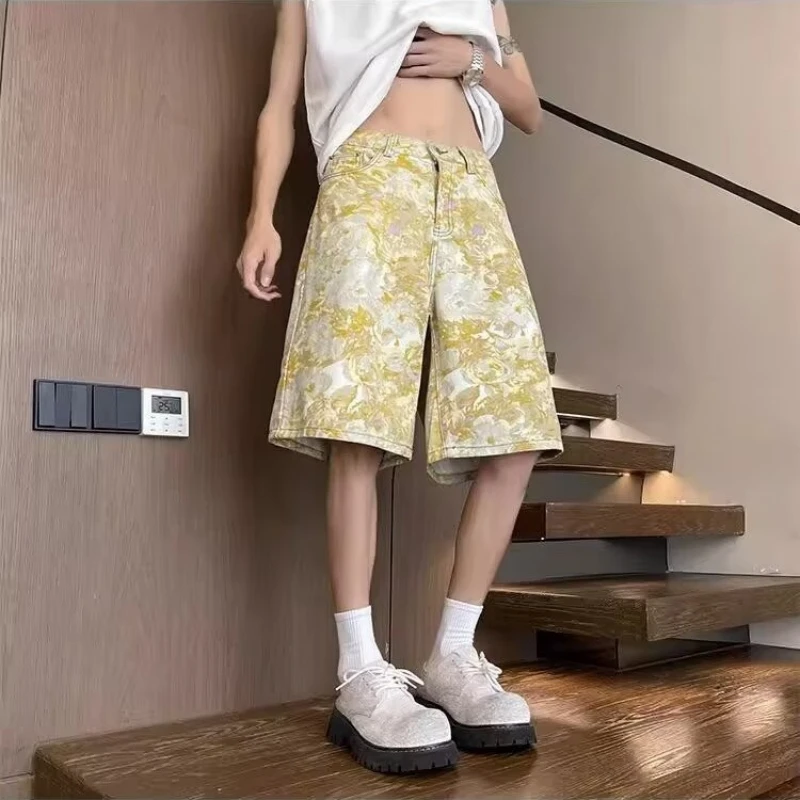 กางเกงขาสั้นลายดอกไม้อเนกประสงค์ริมทะเลฮาราจูกุศิลปะญี่ปุ่นแฟชั่นผู้ชายและผู้หญิงกางเกงยีนส์ห้าส่วนกางเกงเรียบง่าย