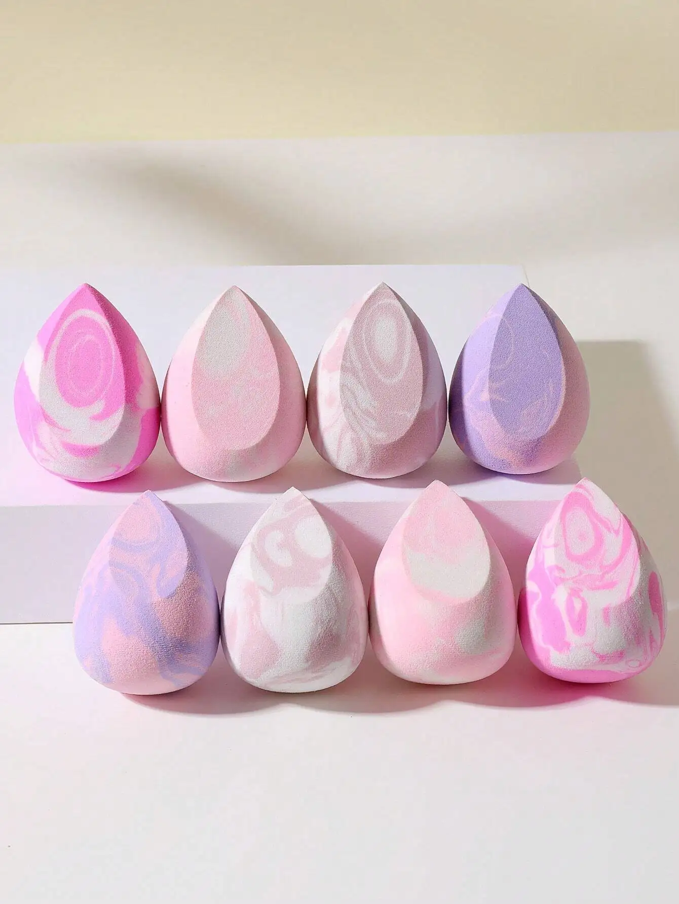 8 esponjas de maquillaje multifuncionales, suaves y elásticas, de doble uso, para uso en seco y húmedo, para base de maquillaje, corrector, crema, aplicación de polvos, portátiles, para dormitorio, tocador, viajes, accesorios de belleza para el día a día, ideales como regalos y obsequios navideños para mujeres