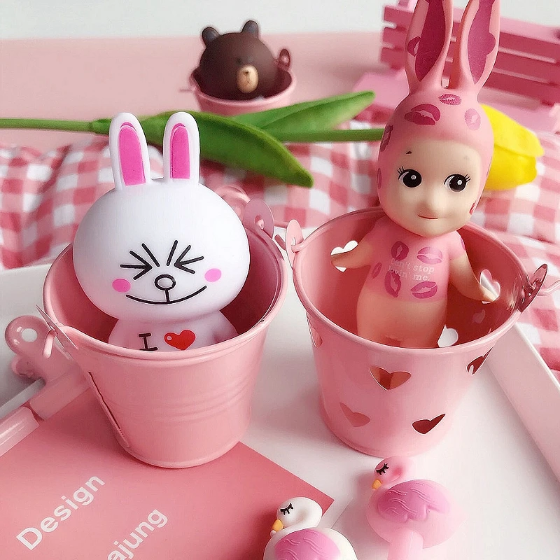 Mini Pink Desktop Bucket Cute Girl Heart Small Iron Hollow Out Bucket Stationery Storage Pen Holder Box Decoration Ornament